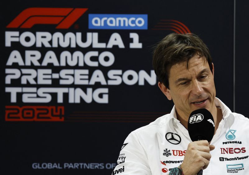 Motor racing-Setup change on Hamilton's car backfired, Wolff says