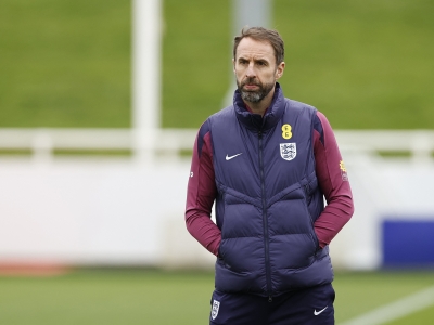 England boss Southgate dismisses disrespectful Man United links