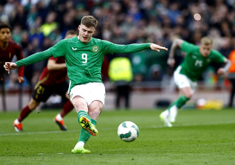 Soccer-Ferguson fluffs penalty as Ireland draw with Belgium