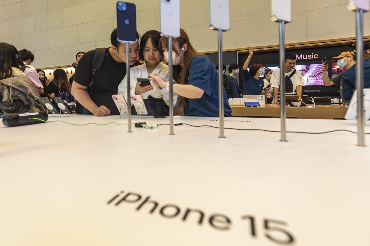 Has China lost its taste for the iPhone?