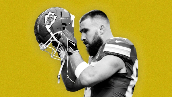 With 3 Heartfelt Words, KC Chiefs Tight End--and Taylor Swift Boyfriend--Travis Kelce Taught a Lesson in Leadership