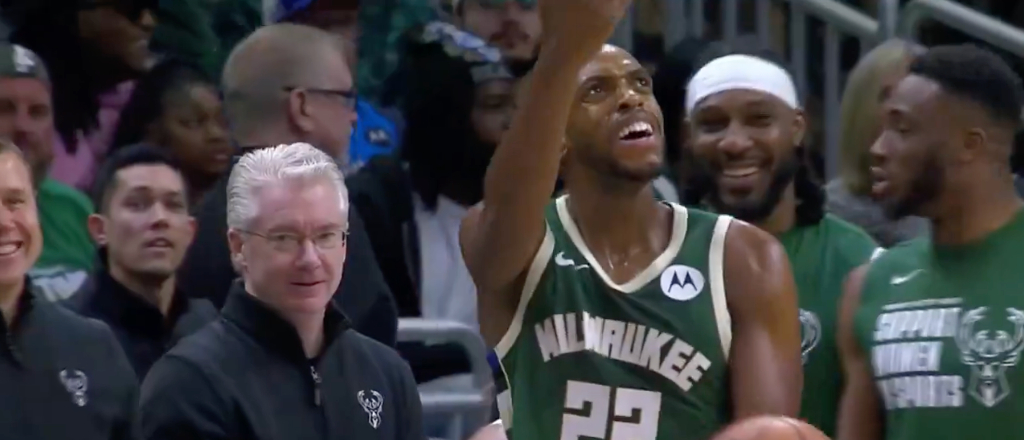 Khris Middleton Got A Triple-Double After Pleading With Doc Rivers To Let Him Stay In And Score A Point