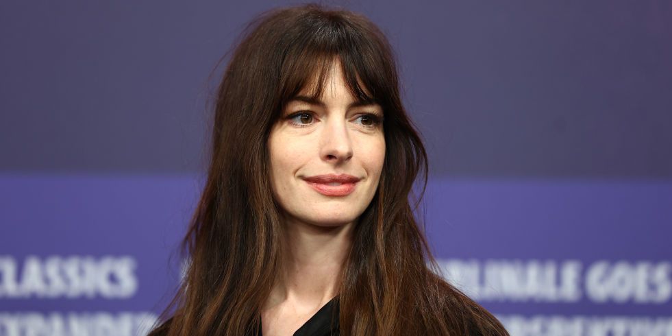 Anne Hathaway Recalls the Pain of Suffering a Miscarriage With Her First Pregnancy