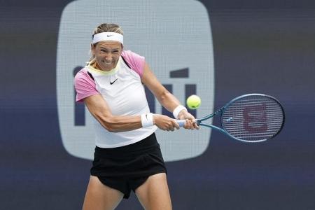 Azarenka battles into Miami Open semi-finals