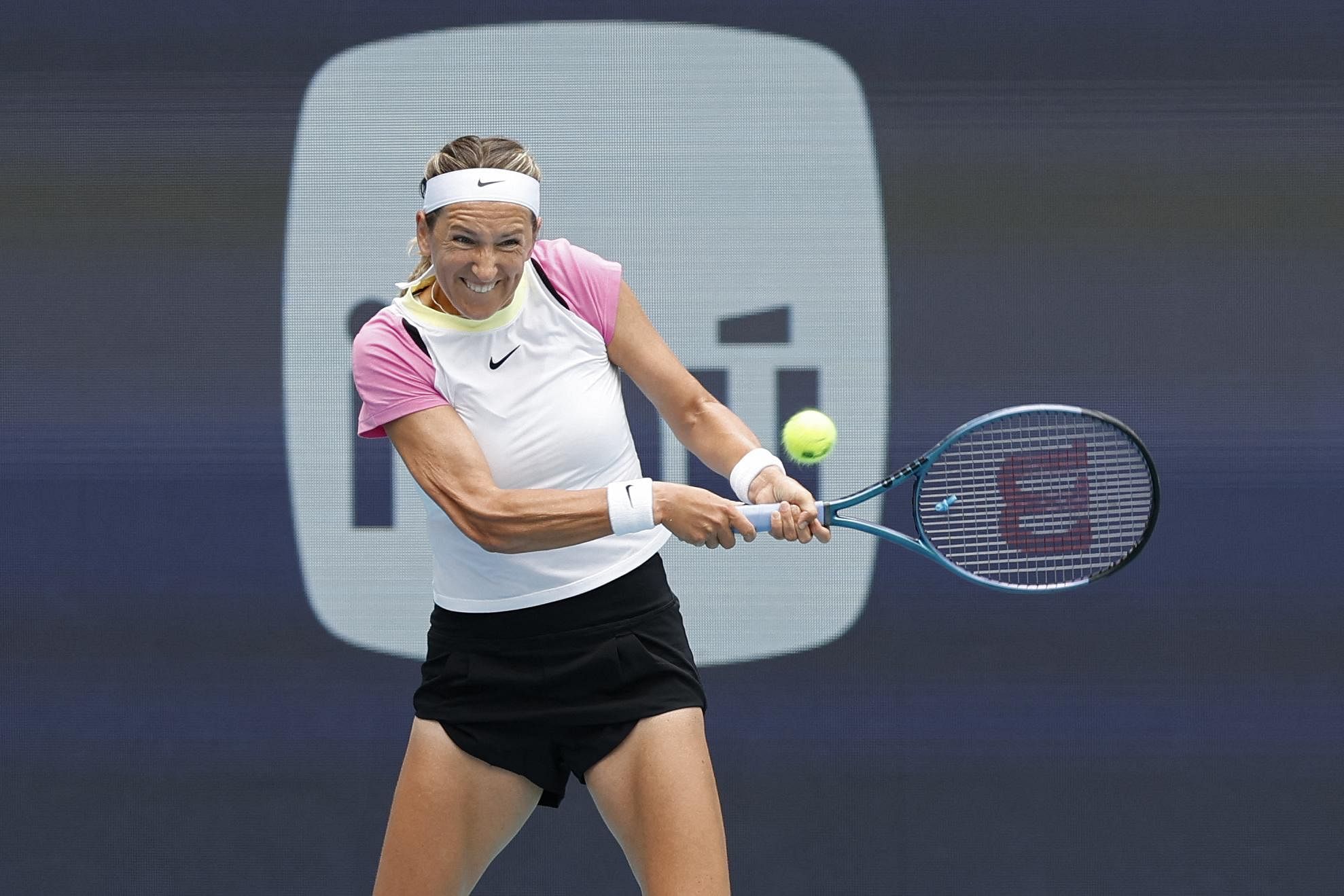 Victoria Azarenka battles into Miami Open semi-finals, Elena Rybakina beats Maria Sakkari