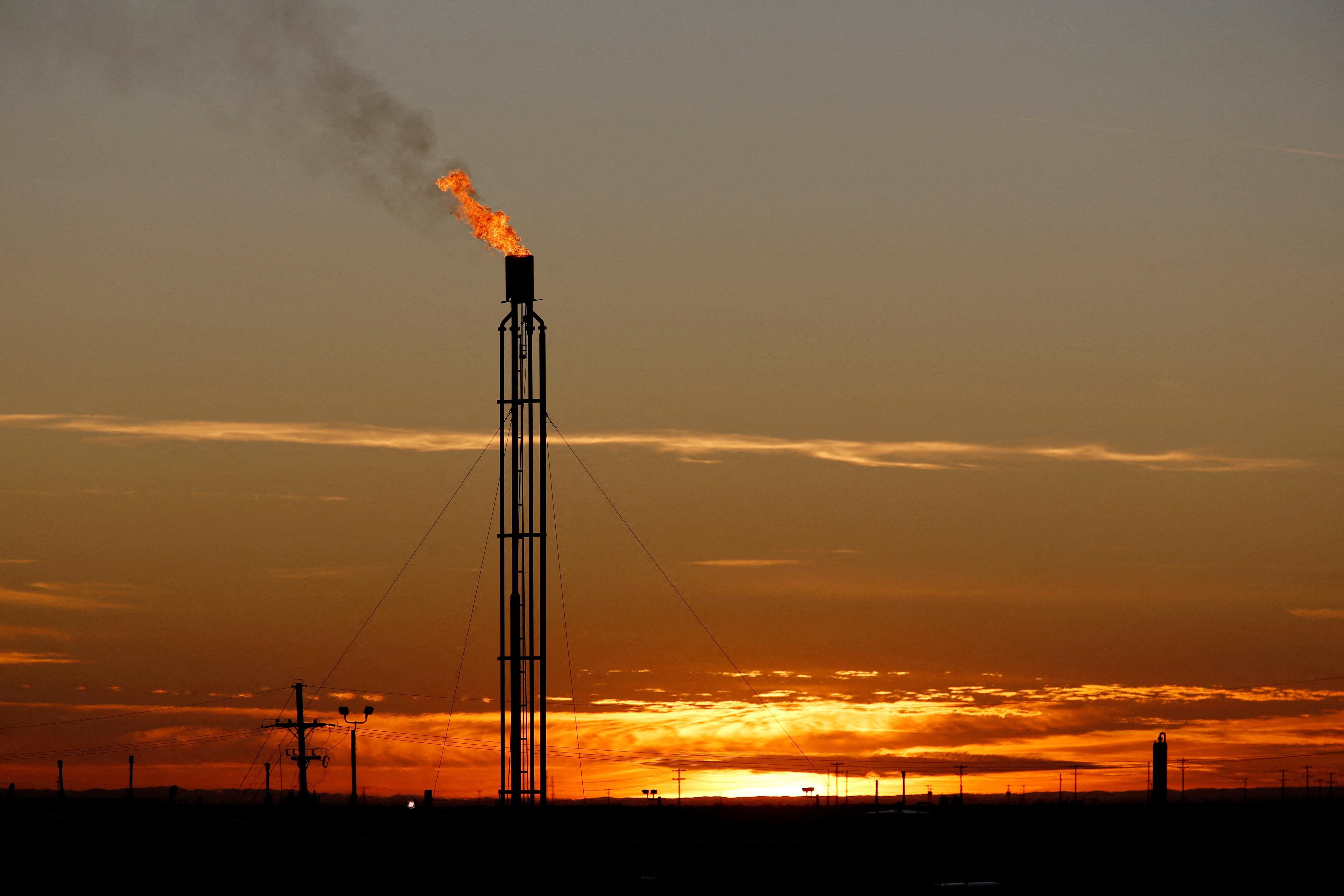 US clamps down on methane emissions from oil wells on public land