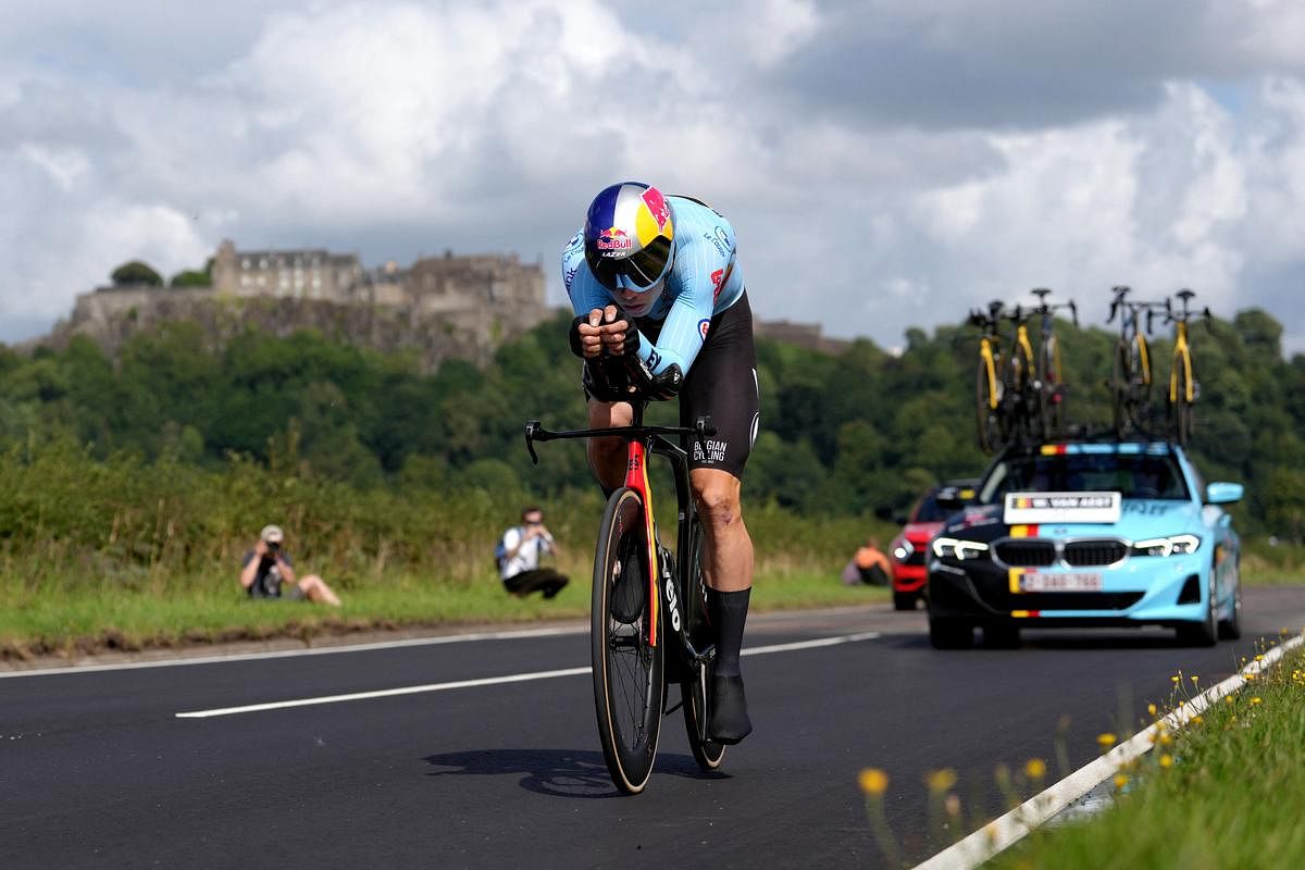 Van Aert out of Tour of Flanders and Paris-Roubaix after bad crash