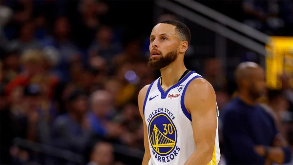 His Teammate Got Ejected for Cursing at a Referee. Steph Curry's Response Is a Brilliant Lesson in Emotional Intelligence