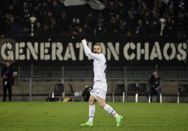 Soccer-Zhegrova double fires Lille to derby win over Lens