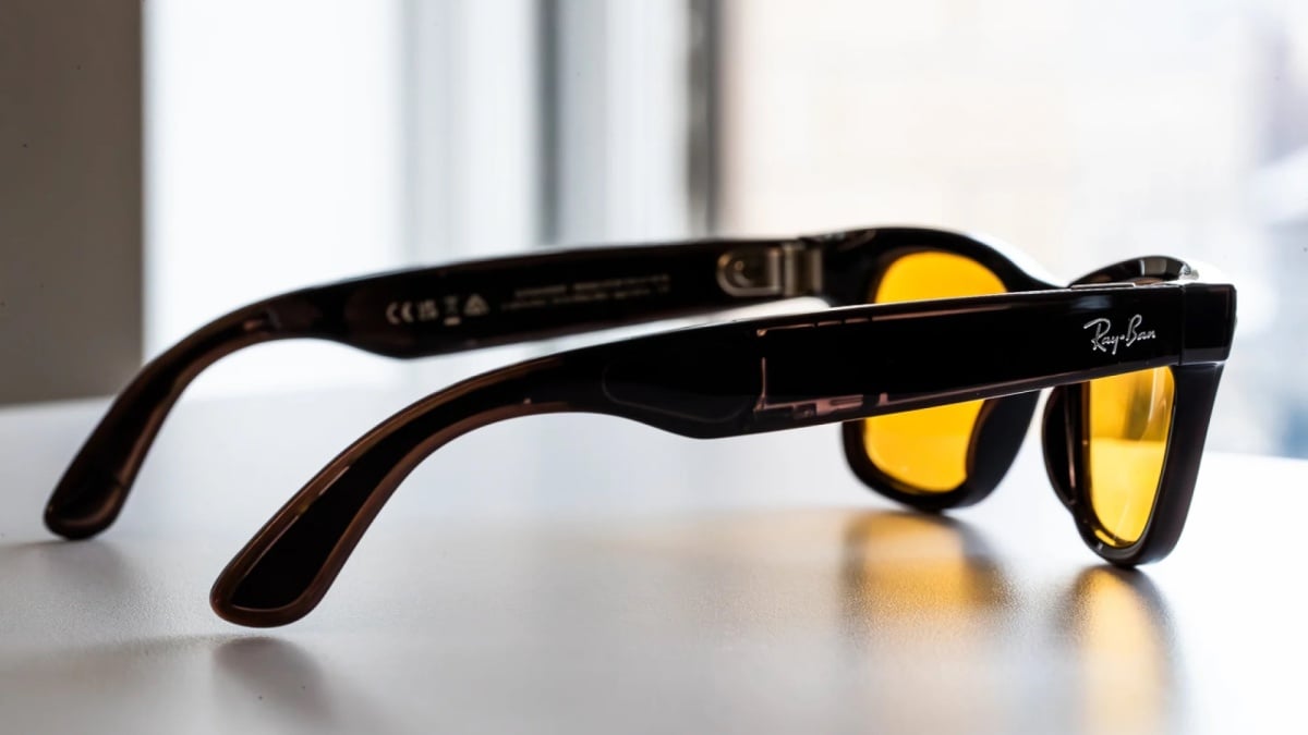 Meta will finally put AI features into its Ray-Ban smart glasses soon