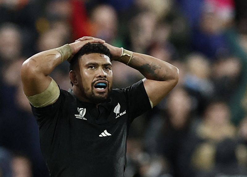 Rugby-Savea calls for change in All Blacks' eligibility regulations