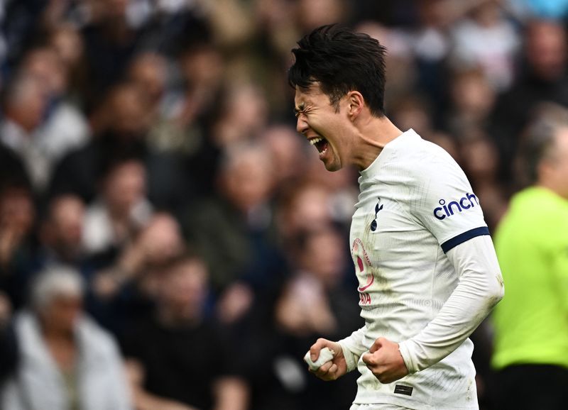Soccer-Tottenham boss Postecoglou hails Son's mentality after Luton win