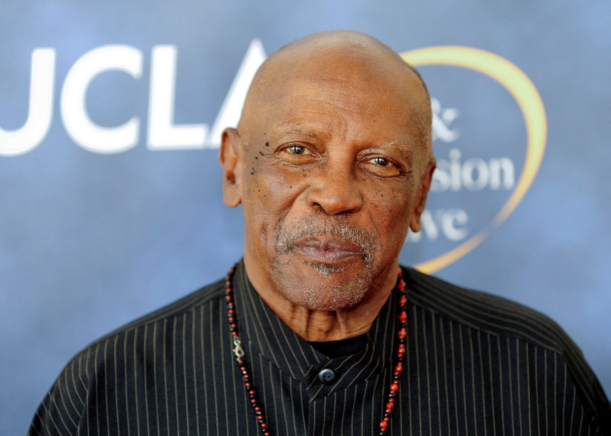Louis Gossett Jr, first Black man to win best supporting actor Oscar, dies at 87
