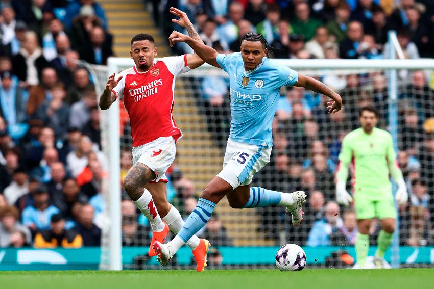 Man City's Akanji queries lack of yellow cards in Arsenal clash