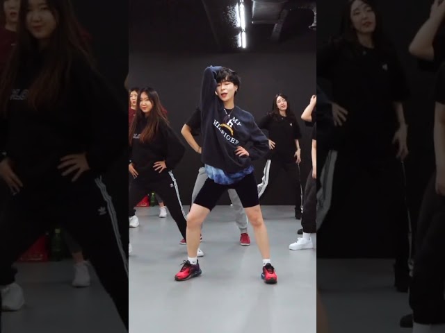 We can dance all night😝😝 #hyojinchoi #choreography