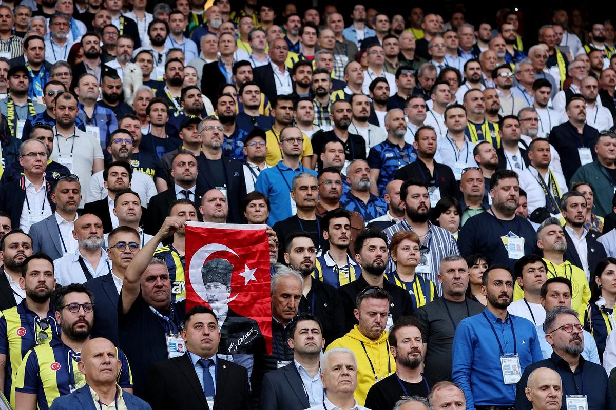 Fenerbahce to stay in Turkish Super Lig for now, chairman says