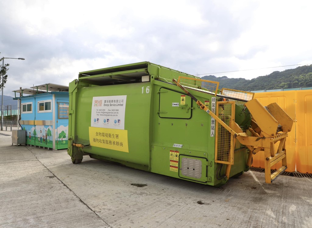 500乡郊地点设新型密封式垃圾收集设施 预防虫鼠及消减气味