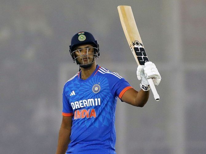 Cricket-Chennai's Dube in the reckoning for India's T20 World Cup