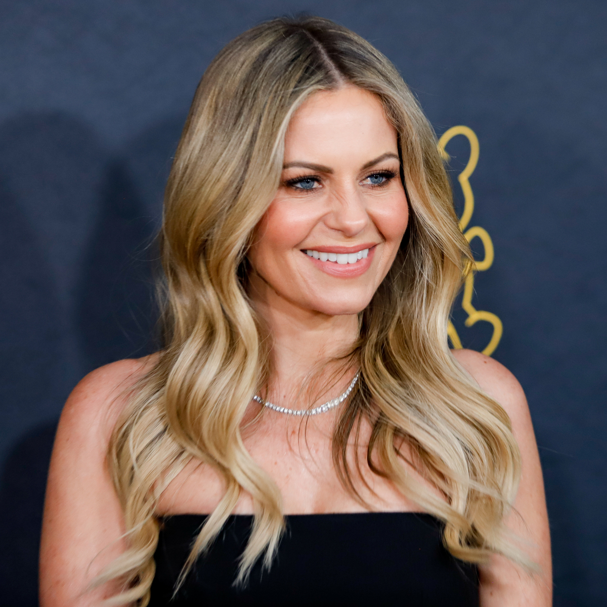 These Facts About Candace Cameron Bure Won't Fill Your House but They'll Expand Your Mind