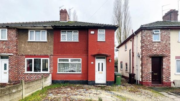 Inside 'death trap house' on sale in UK town with rubbish everywhere - but it's very cheap