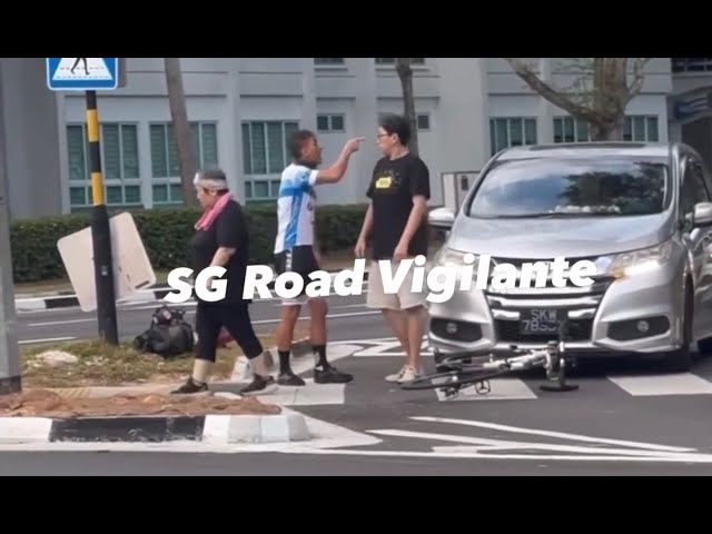 when driver & cyclist meet at zebra crossing at yishun