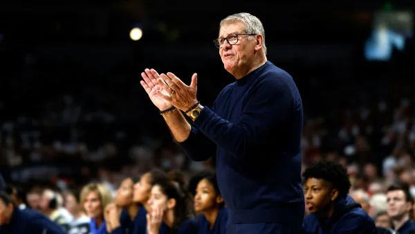 Geno Auriemma's 5 Leadership Tenets Are A Masterclass For Driving Business Success