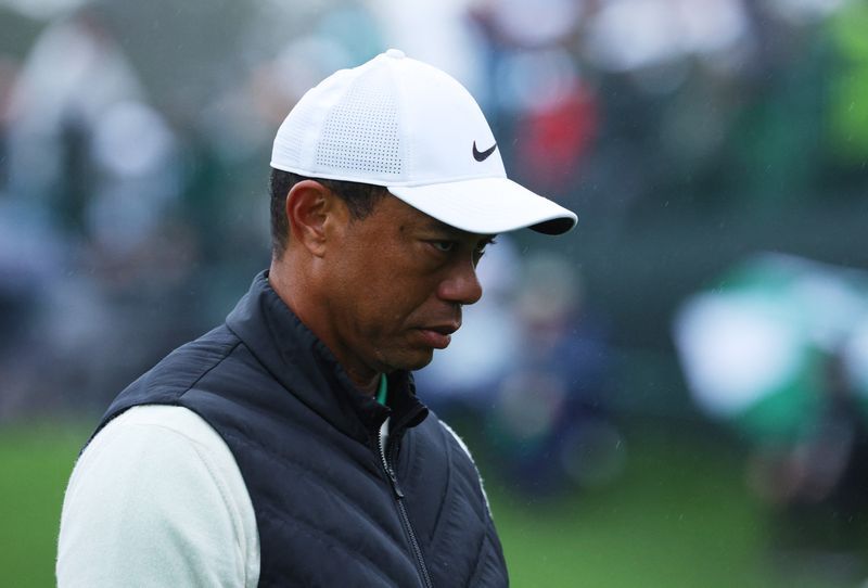 Golf - Woods arrives at Masters facing long odds and a number of physical issues
