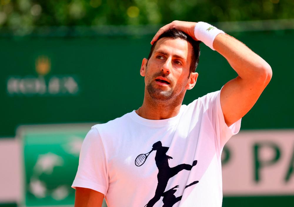 Djokovic becomes oldest world number one tennis player