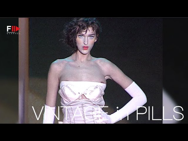 Vintage in Pills ALESSANDRO DE BENEDETTI Fall 2004 - Fashion Channel