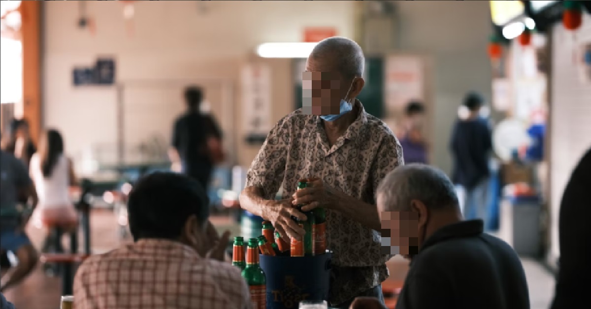 NETIZEN ASKS WHY OLD PEOPLE THINK THEY HAVE THE RIGHT TO BE RUDE, CUT QUEUES & SCOLD OTHERS