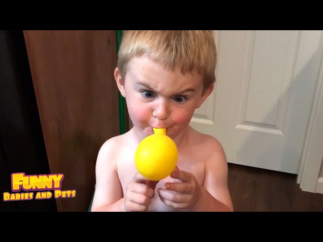 Funniest Baby Explore The World - Baby and Balloon Funny Moment | Funny Baby Videos