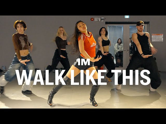 FLO - Walk Like This / Harimu Choreography