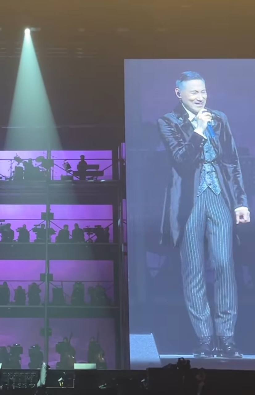 Jacky Cheung Thanks Singaporean Songwriter Lee Wei Song For Writing 'A Thousand Reasons For Sorrow' At Beijing Concert