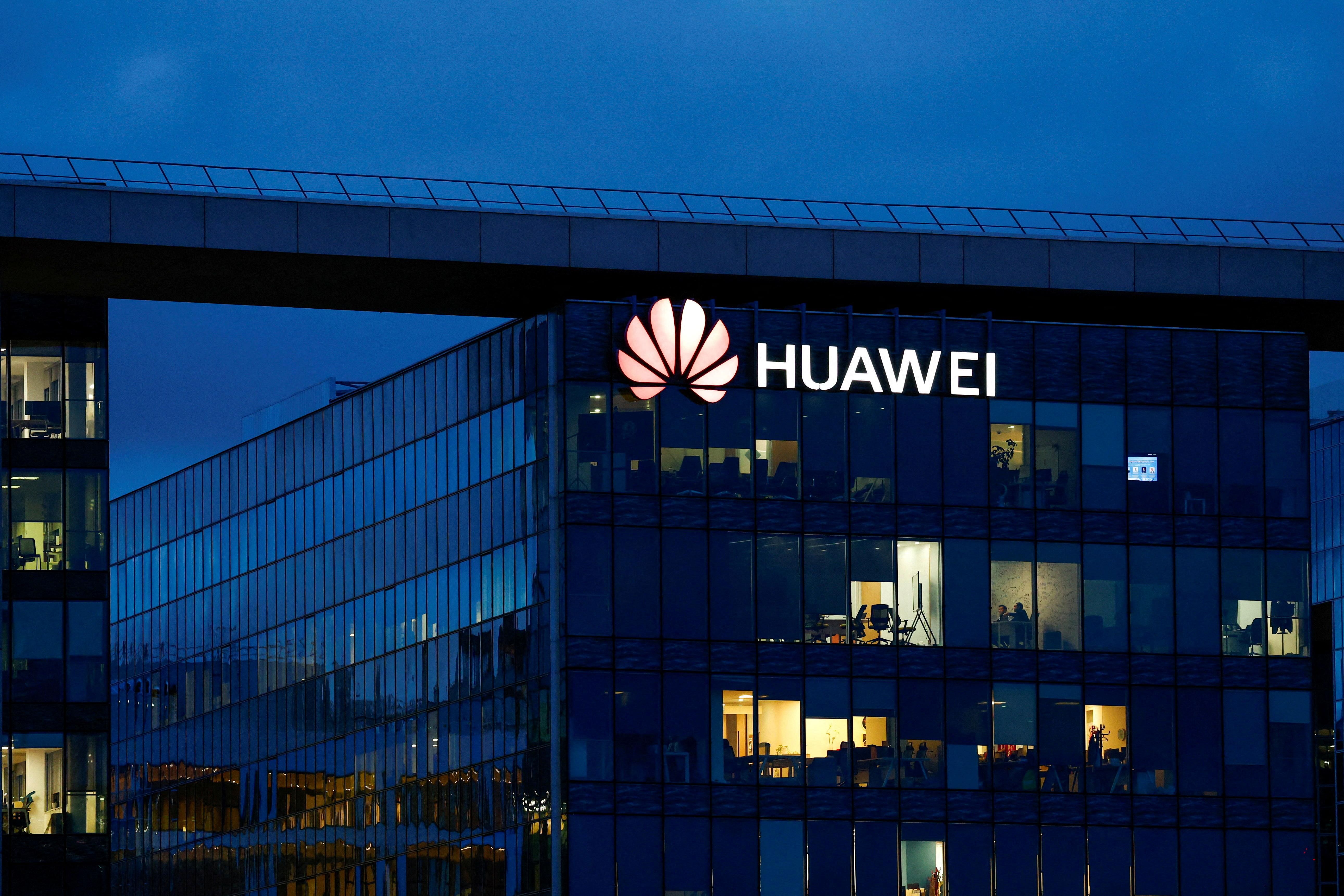 Huawei teases launch of new smartphone; high-end model anticipated