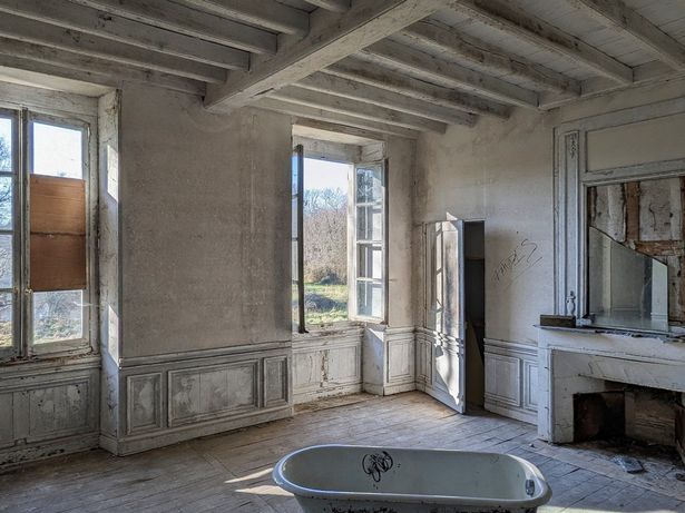 Inside stunning abandoned 12th-century castle with huge pillars and creepy bathtub left behind
