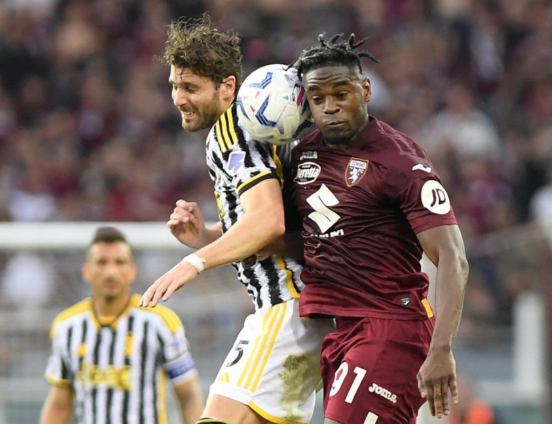 Soccer-Juventus title hopes over after Torino stalemate