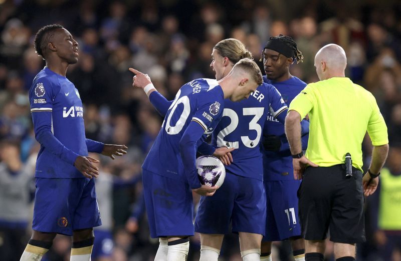Soccer-Chelsea manager Pochettino fumes over penalty-taker mayhem
