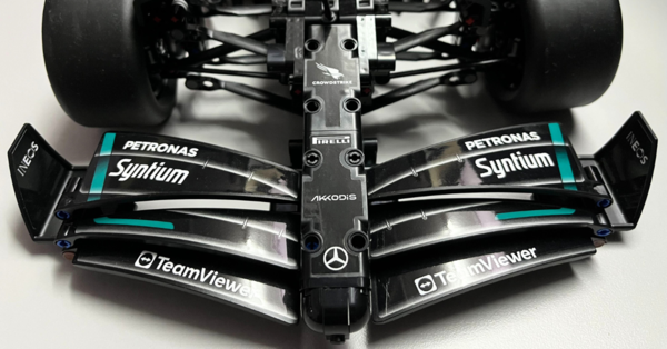 The LEGO Mercedes-AMG F1 W14: The Details Of The Engine & Steering Are Immaculate