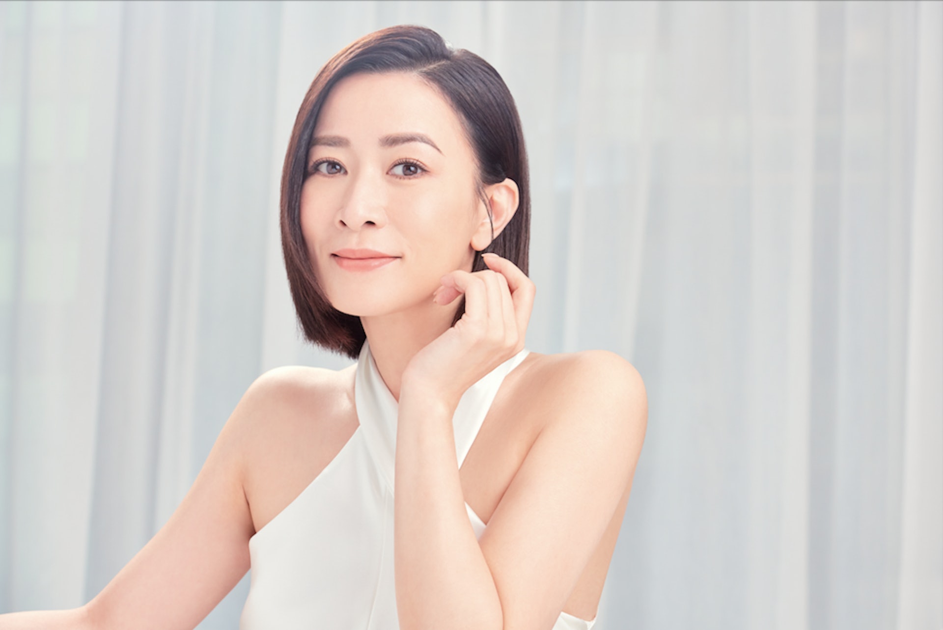陈狄克逝世 娱乐圈大咖送花牌 畲诗曼署名揭亲戚关系｜附音频