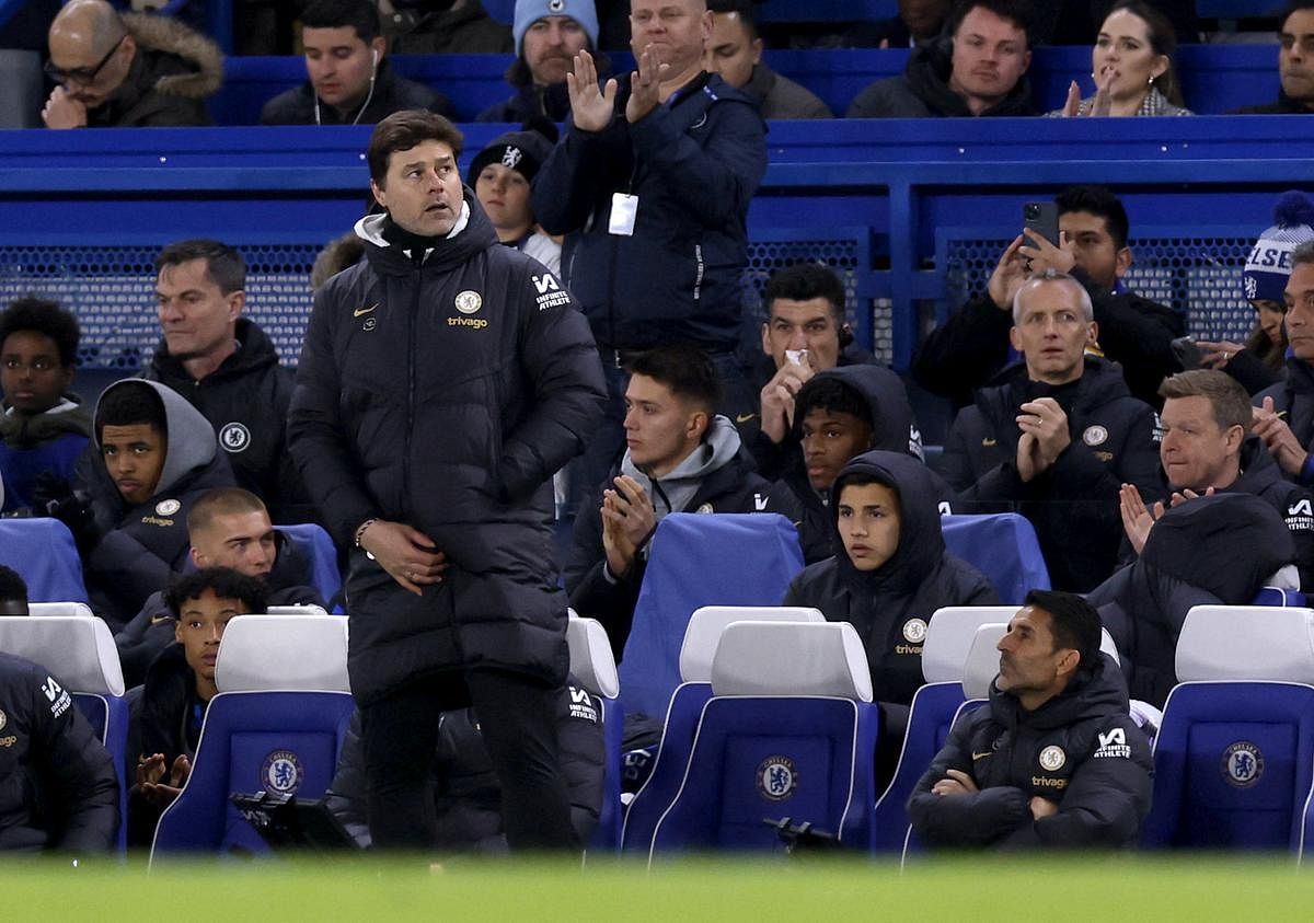 Chelsea's Pochettino urges discipline before FA Cup semi-final with Man City
