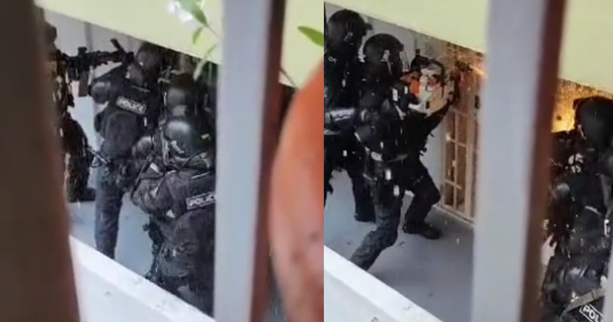 Police armed with riot Gear break open lengkok bahru HDB unit