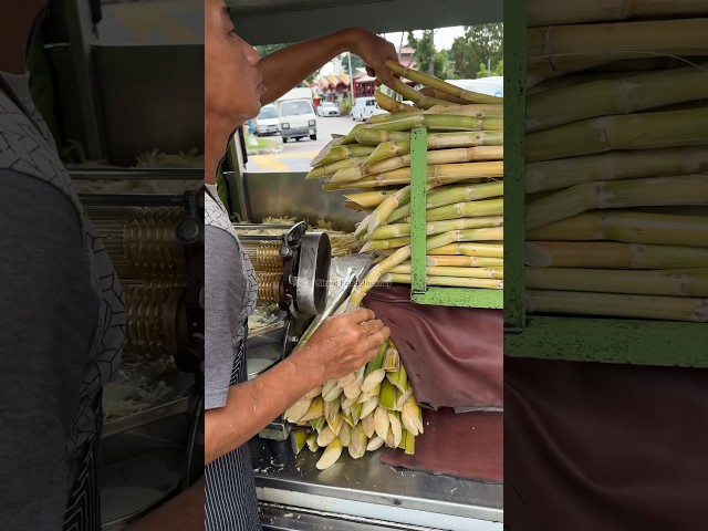 Fresh Sugarcane Juice With Lime - Malaysian Street Food