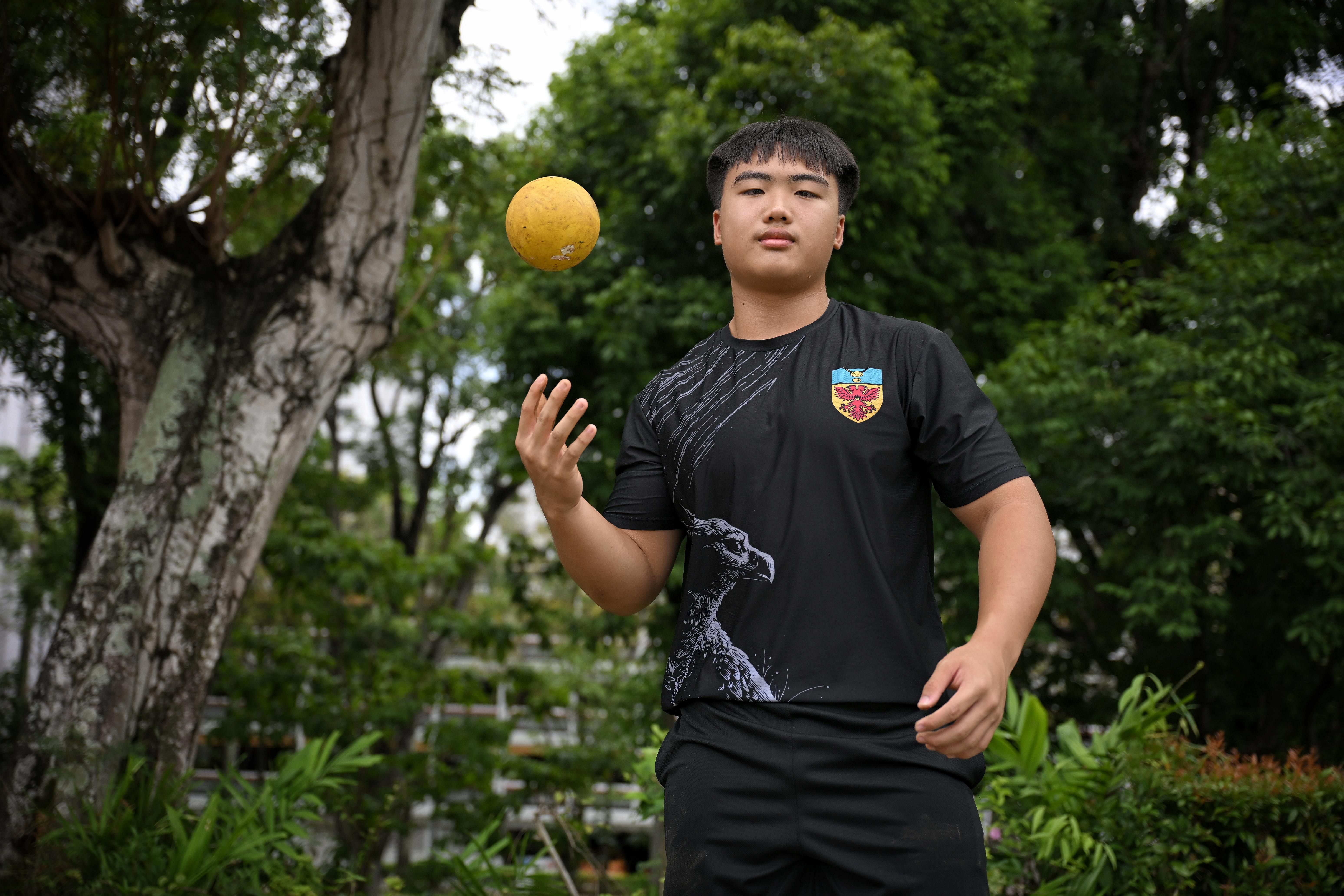 Raffles Institution’s Anson Loh rebounds from discus disaster, smashes B Division shot put record