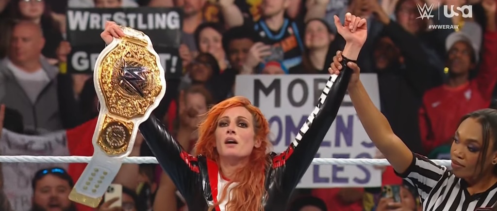Becky Lynch Was Crowned WWE Women’s World Champion On Raw