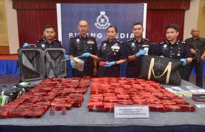 Cops seize RM1.7mil in drugs bound for Sarawak at KLIA2, two nabbed