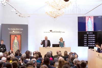Long-lost Klimt portrait auctioned off for €30m