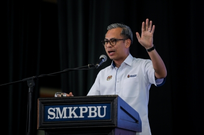 Fahmi: Terengganu’s decision to reject Territorial Sea Act cynical, hypocritical 