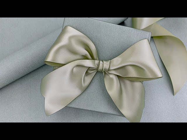 Gift Wrapping | How to Tie A Ribbon Bow