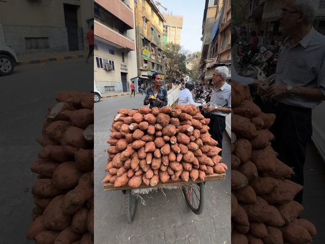 Mumbai Man Sells Grilled Sweet Potato On  The Street - Indian Street Food