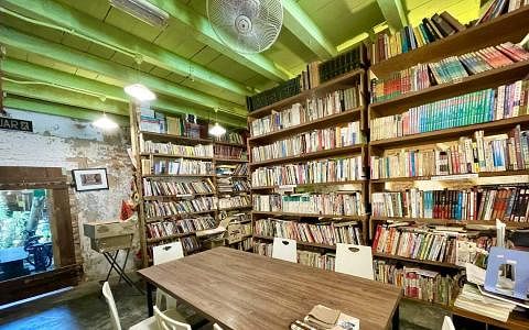 马六甲独有的二手书店——大屋子